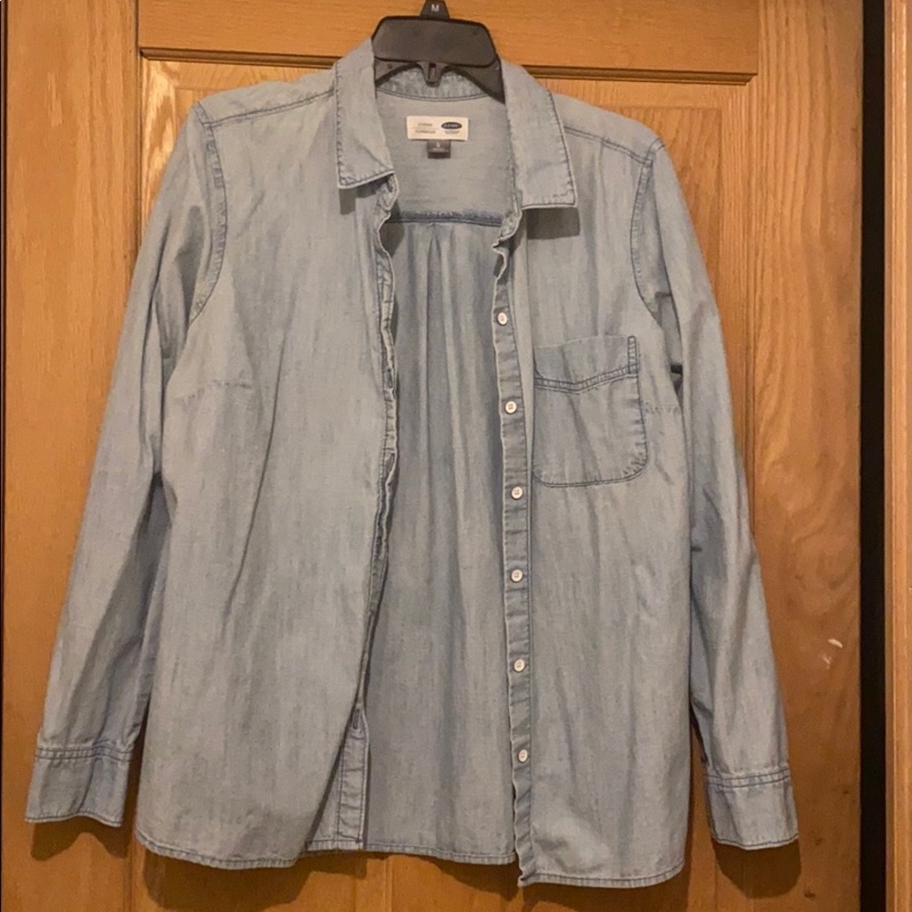 Light Denim Button Up Women’s